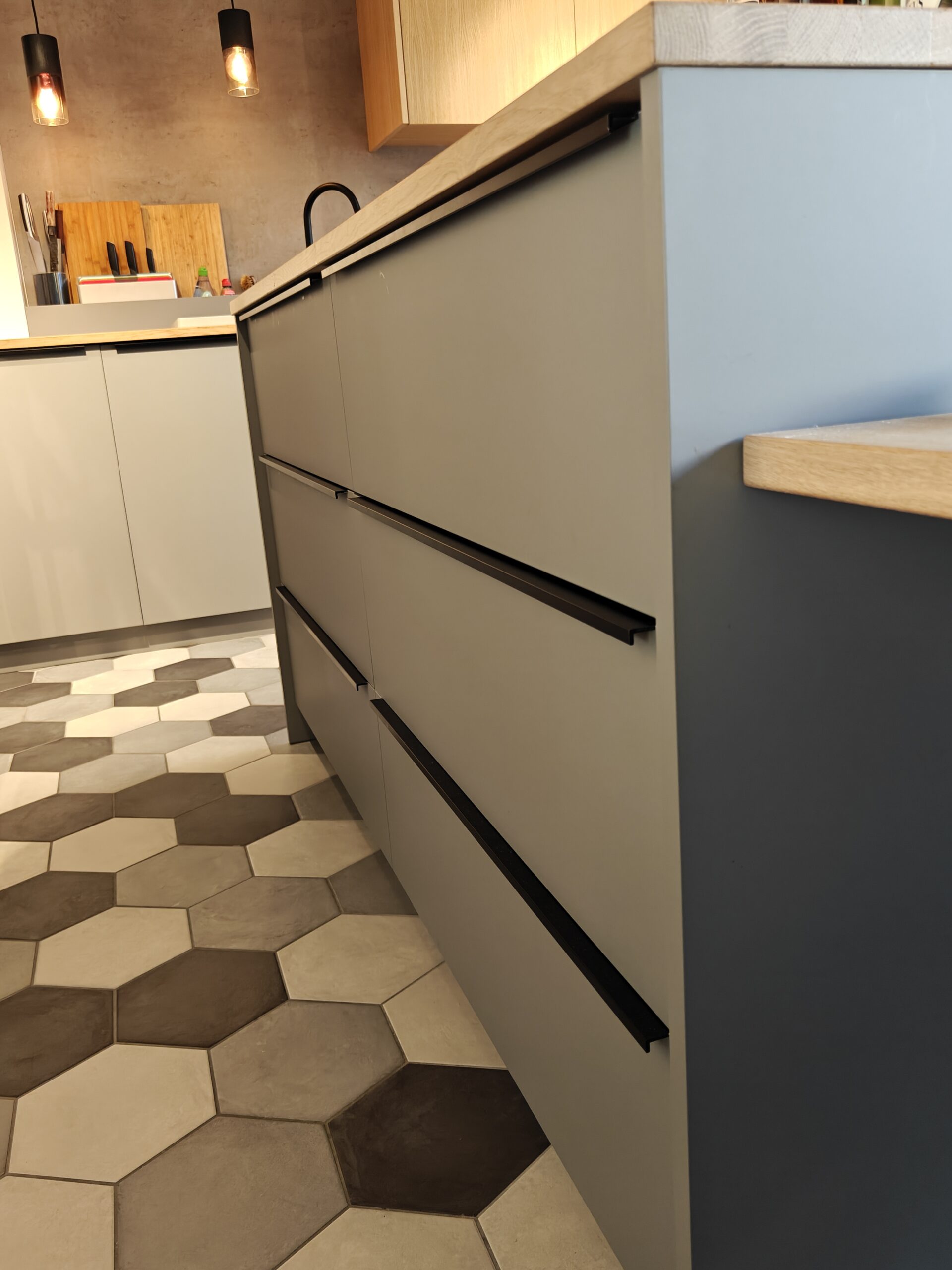 Detail einer Küche nach Maß von TR Möbelstudio in Kelmis